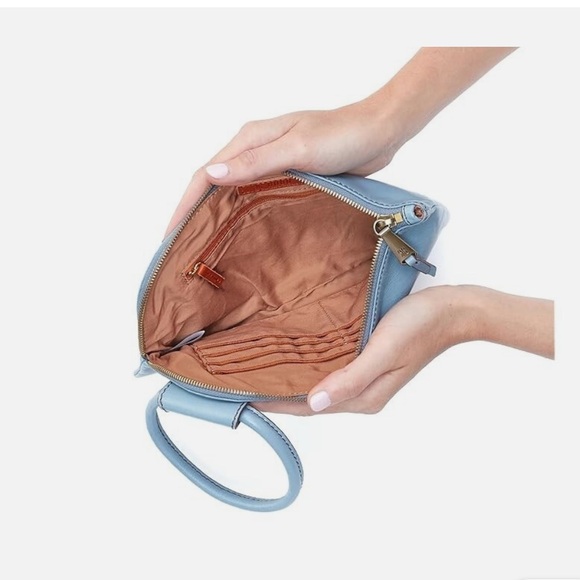 HOBO Blue Wristlet Clutch - Picture 7 of 9